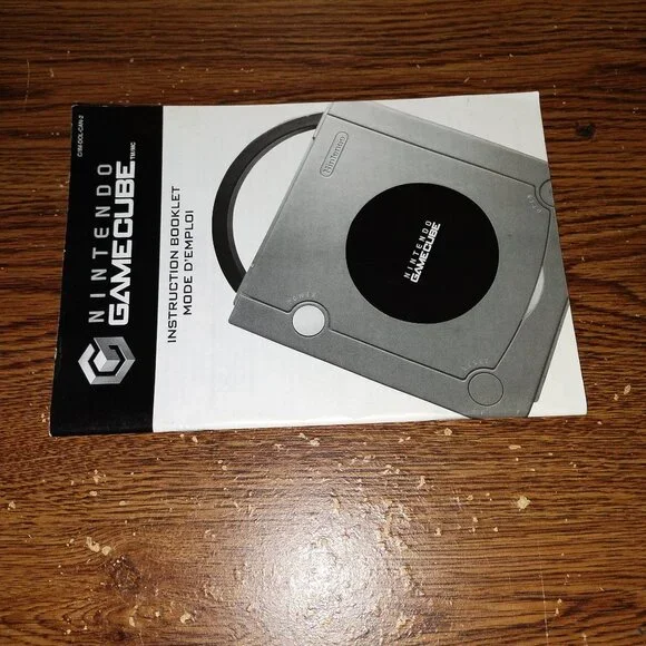 Nintendo Gamecube System Instruction Booklet - Picture 3 of 3